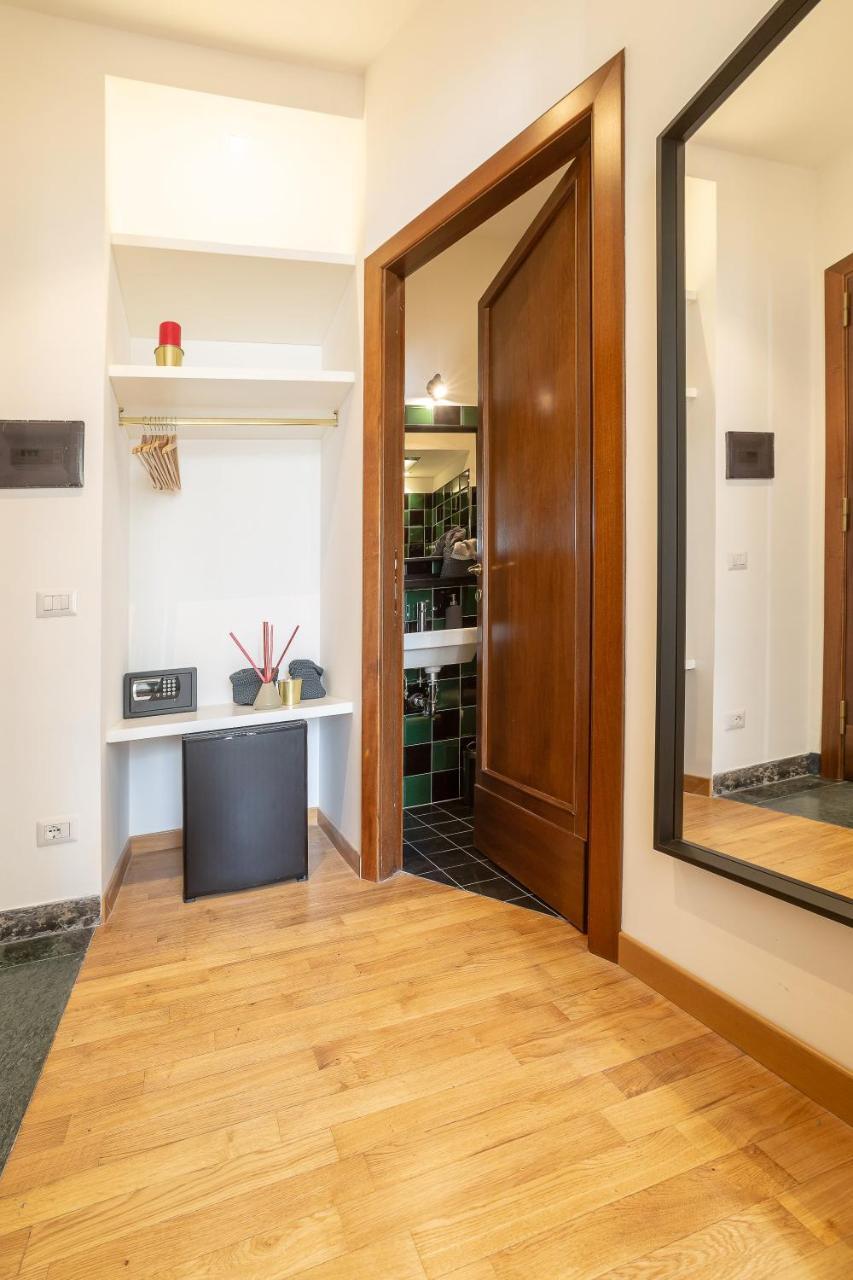 Lombardia40 Luxury Suites 로마 외부 사진