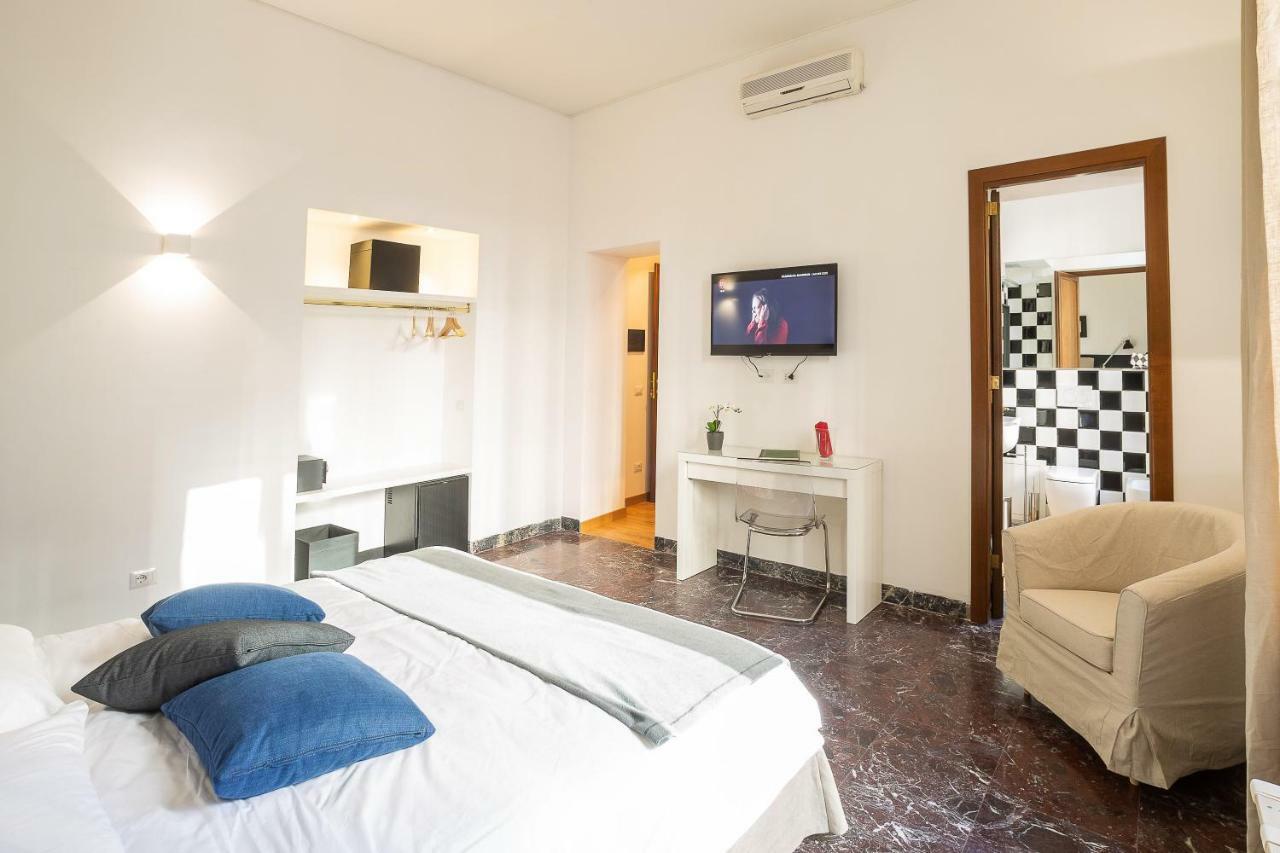 Lombardia40 Luxury Suites 로마 외부 사진
