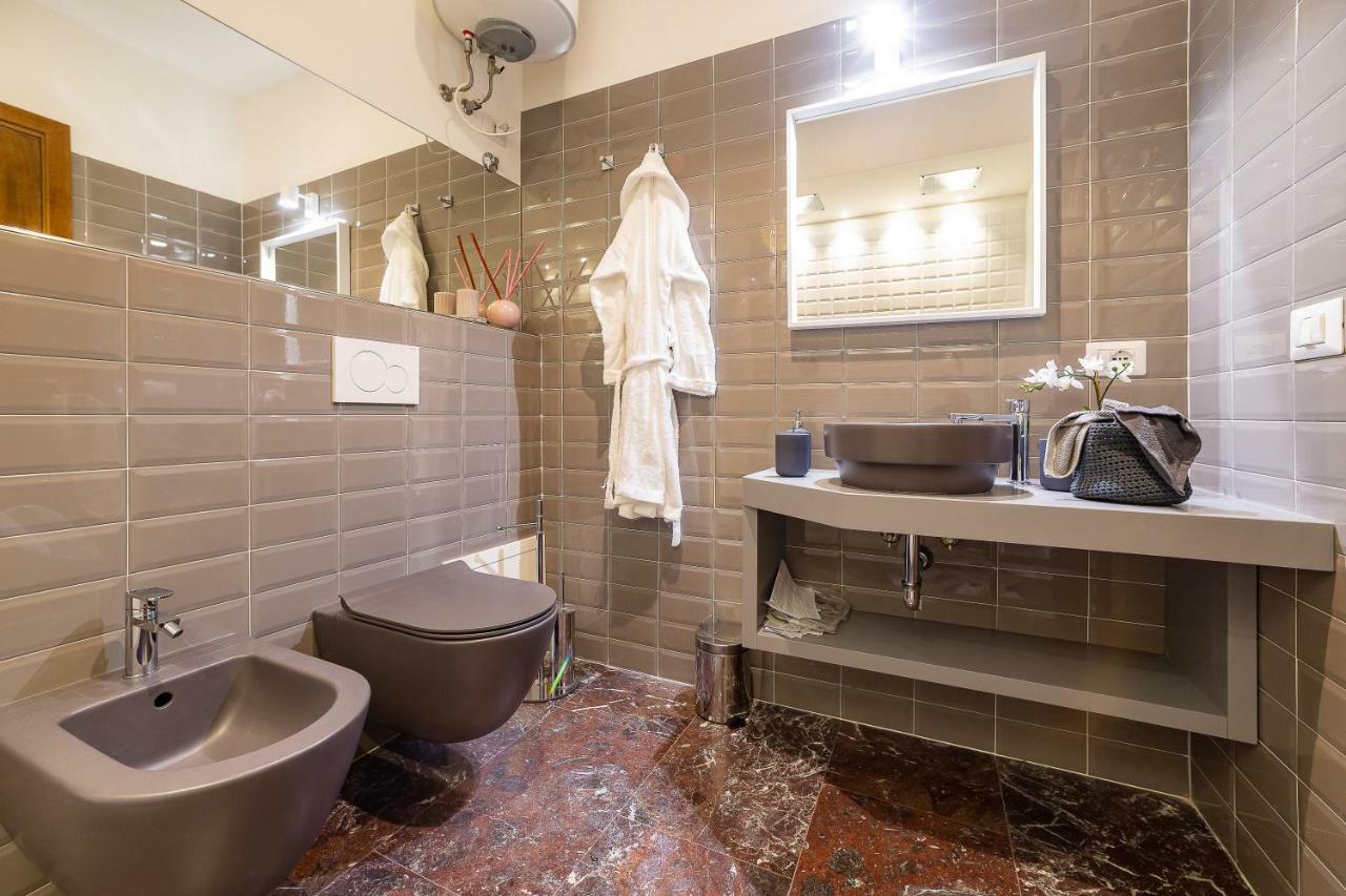 Lombardia40 Luxury Suites 로마 외부 사진