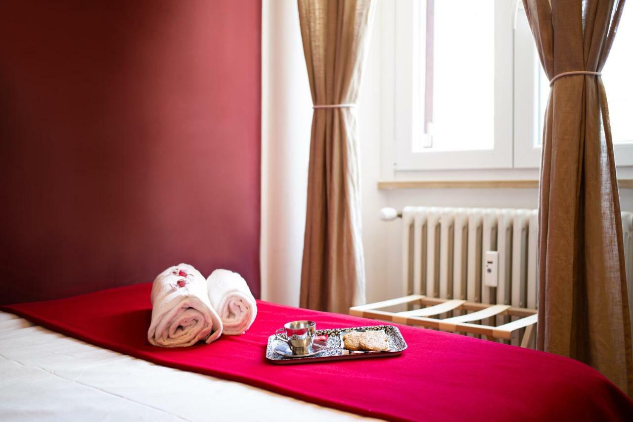Lombardia40 Luxury Suites 로마 외부 사진
